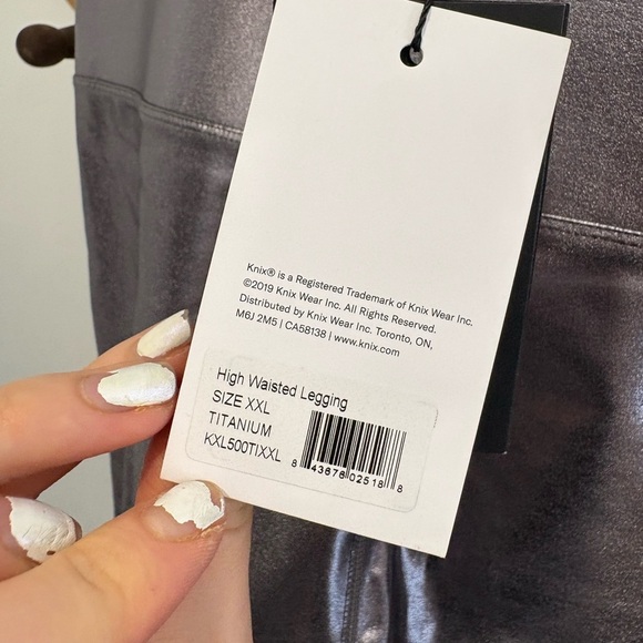 NWT- KNIX & BIRDS PAPAYA COLLAB SILVER CHROME LEGGINGS- 2X - Picture 8 of 9